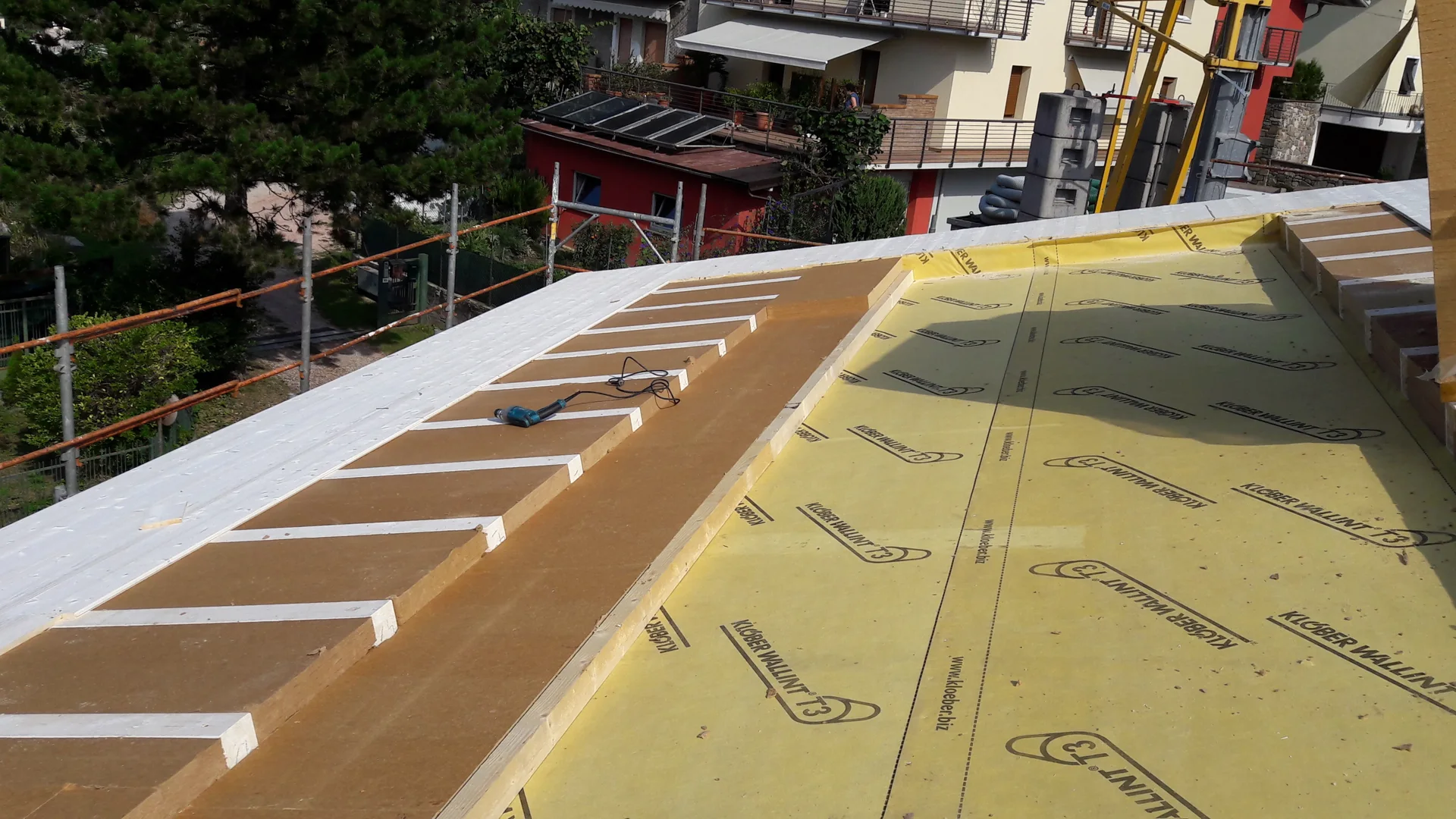 Cantiere in Trentino-Alto Adige: lavorazioni della copertura in legno
