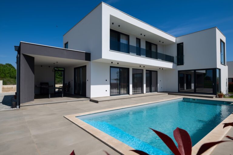 Villa Oasi — facciata