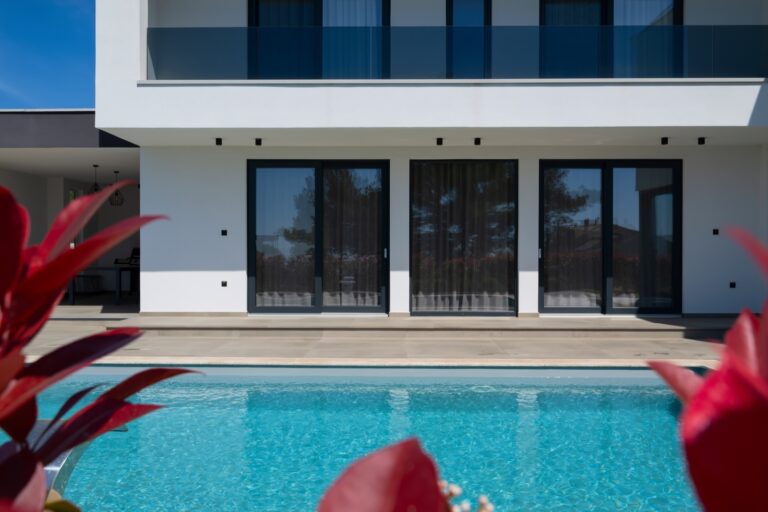 Villa Oasi — dettaglio piscina